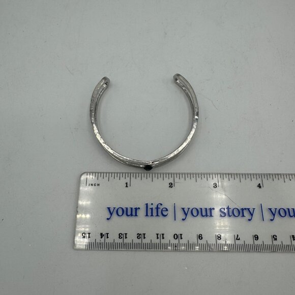 Silvertone Hammered Cuff Bracelet With Black Onyx Stone - Picture 4 of 4